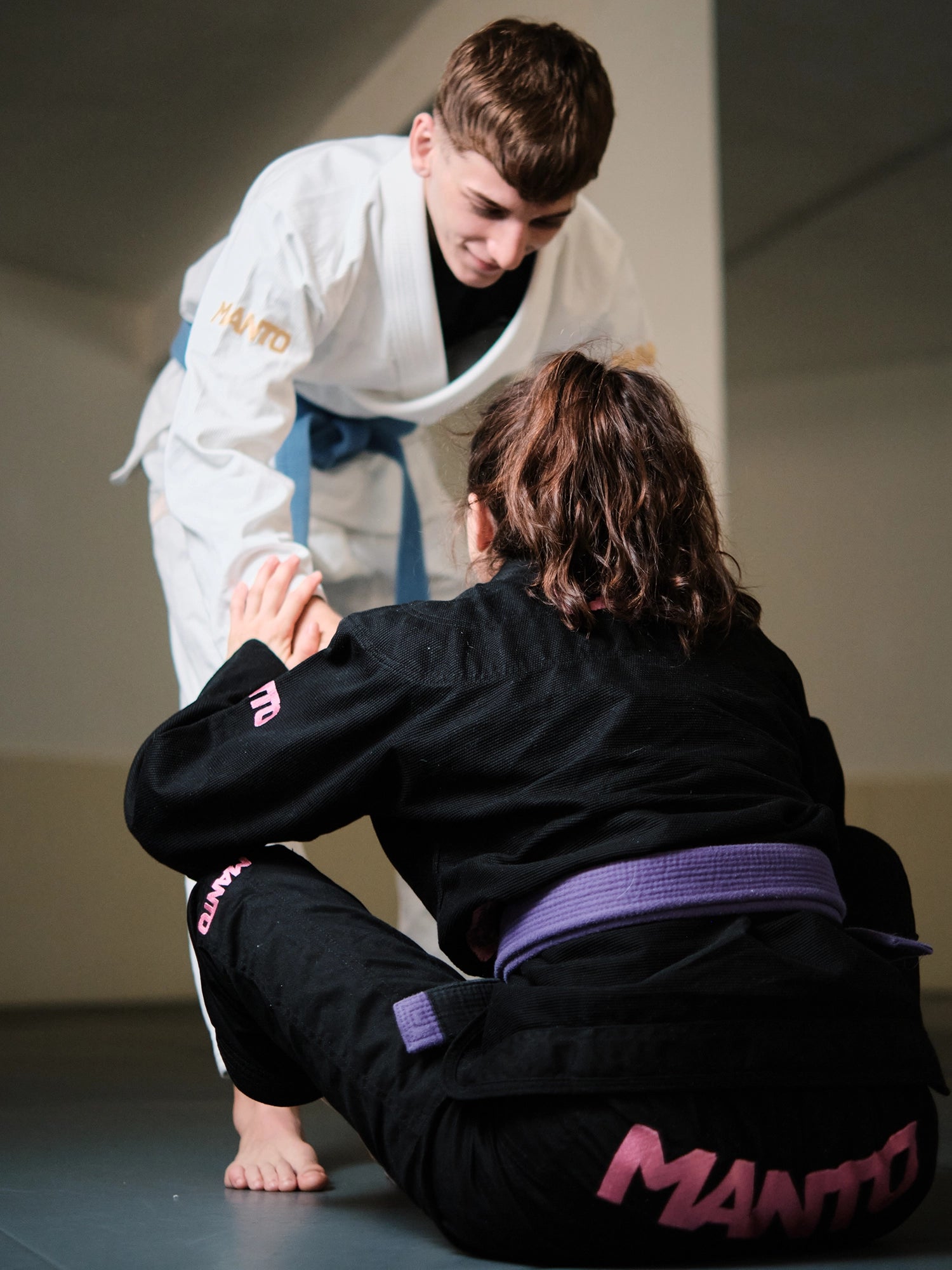 BJJ GI MANTO RISE 2.0 (чорний/рожевий)