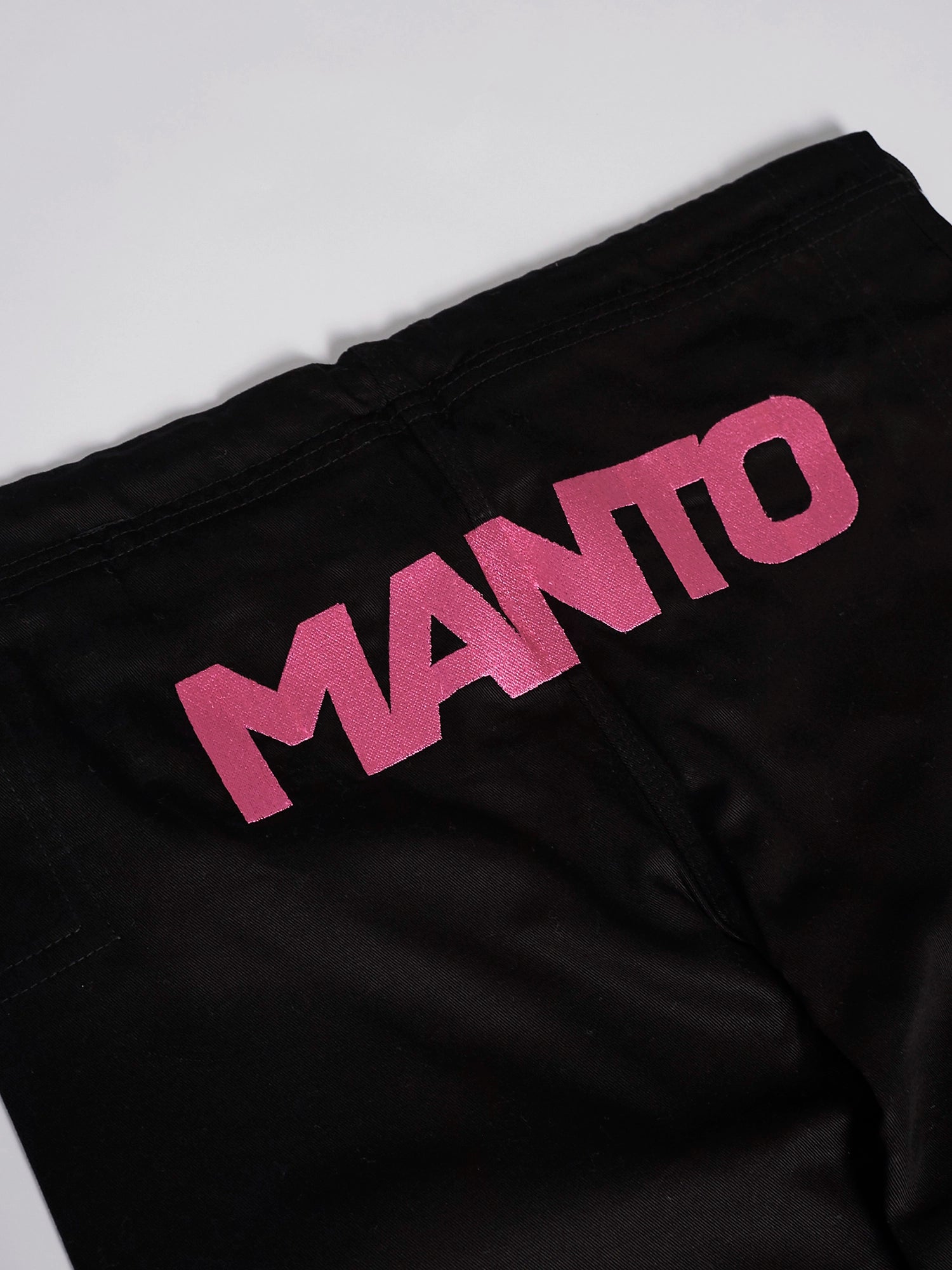 BJJ GI MANTO RISE 2.0 (чорний/рожевий)