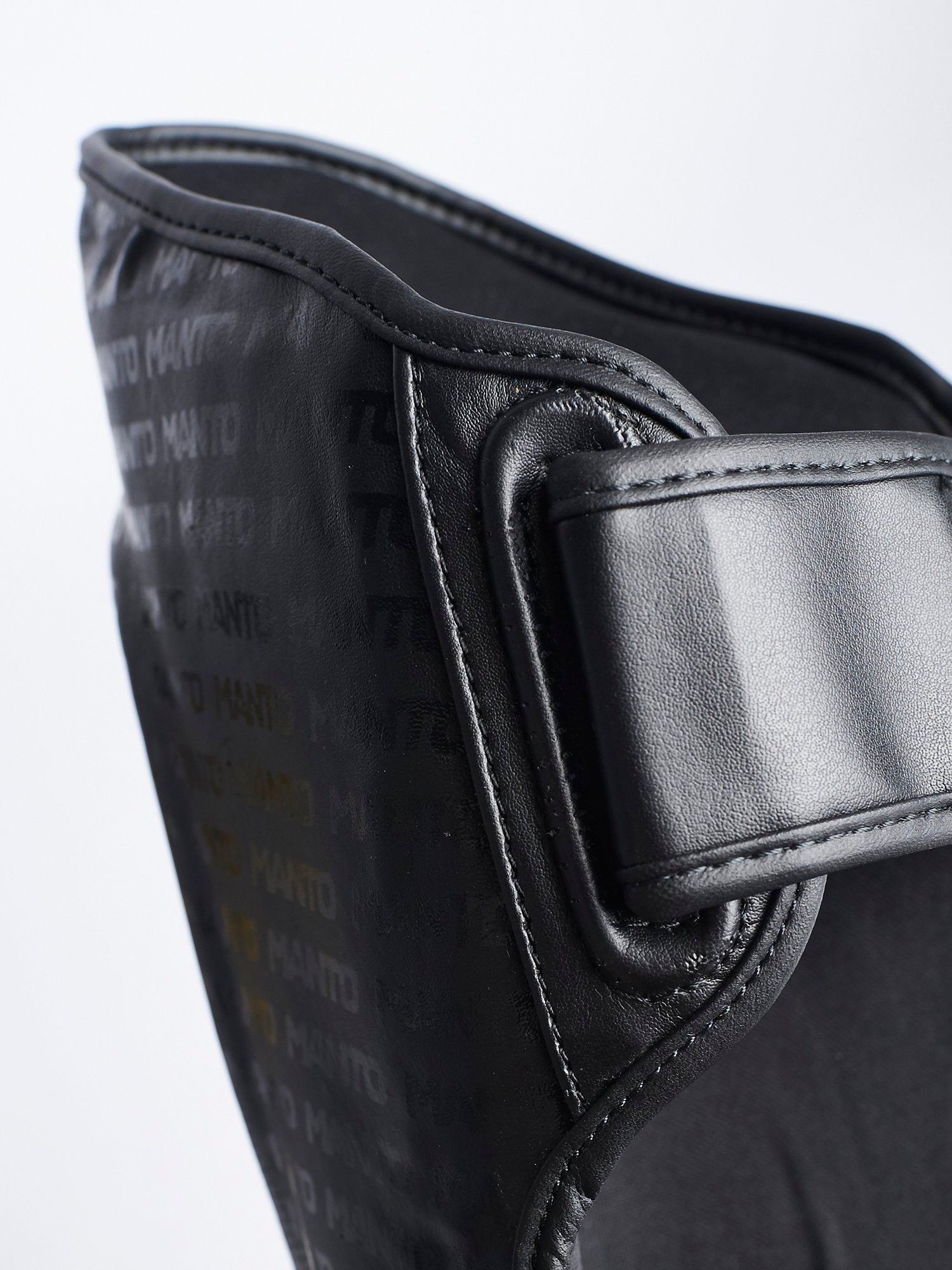 ЗАХИСТ ДЛЯ НІГ MANTO PRIME ЧОРНИЙ