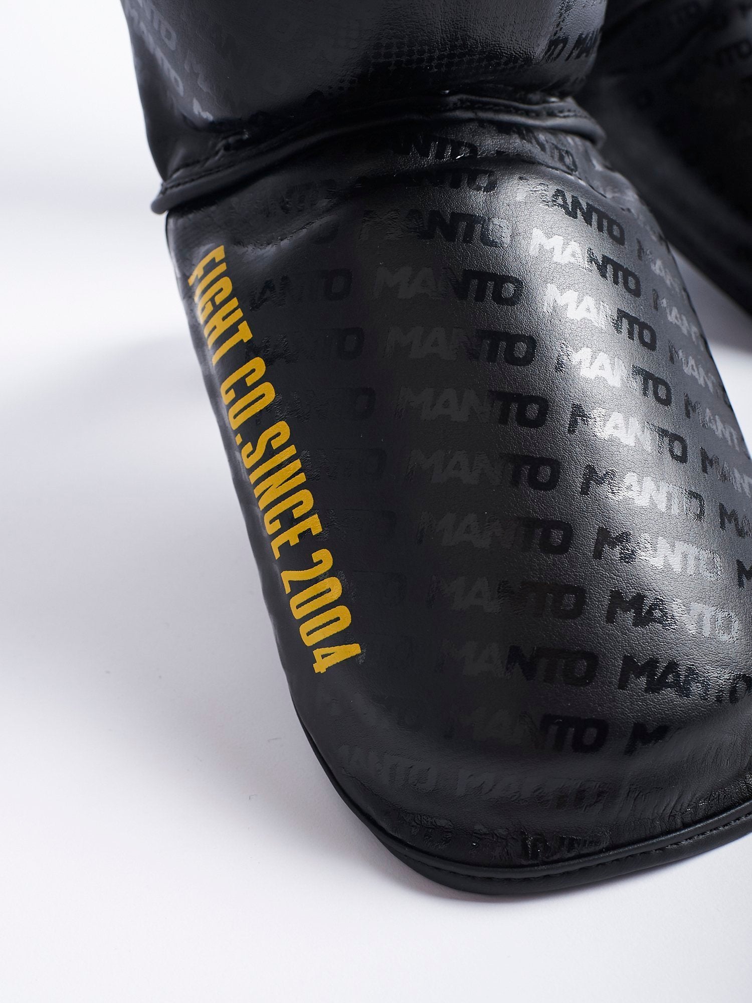 ЗАХИСТ ДЛЯ НІГ MANTO PRIME ЧОРНИЙ