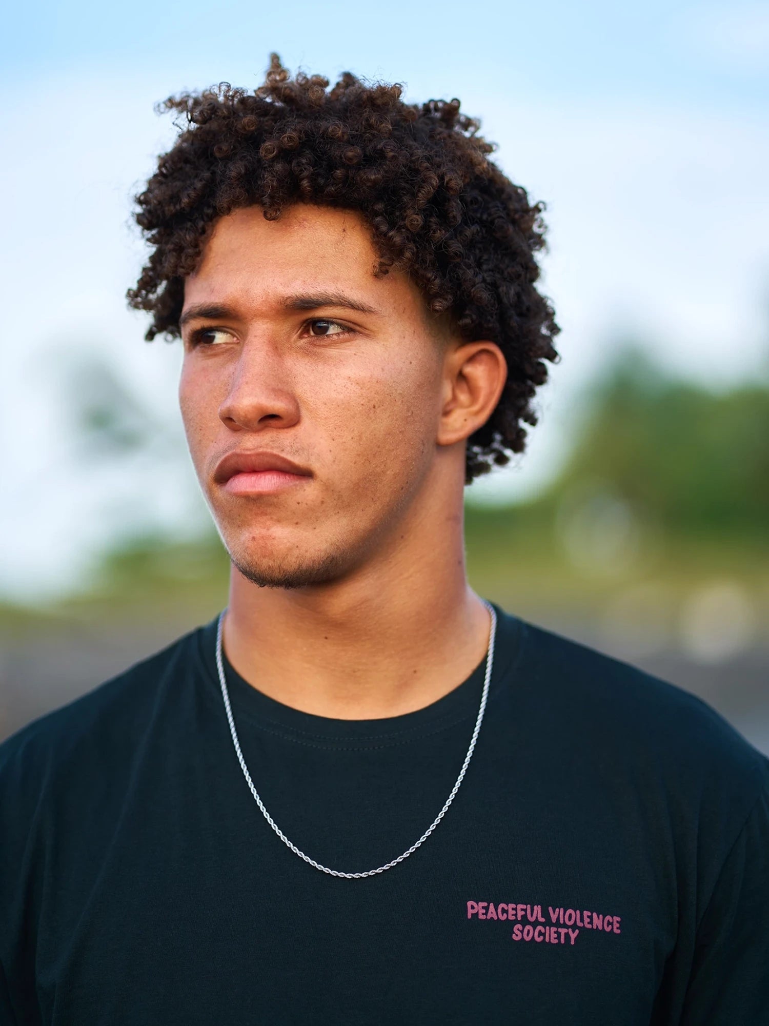 ФУТБОЛКА MANTO SOCIETY 25 ЧОРНИЙ ОНІКС